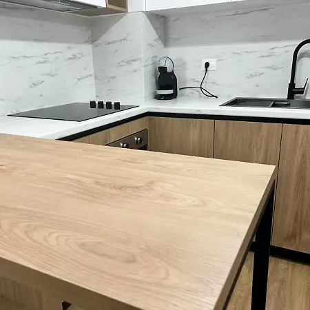 Cozy Nest - Check-in 24h Апартаменты Тирана